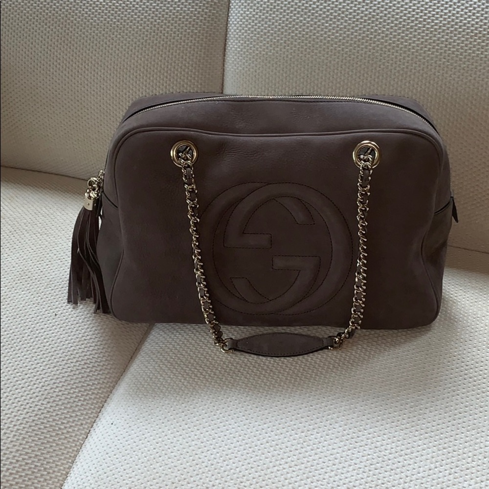 SOLD. NEW Gucci Taupe Suede GG Shoulder Bag - Picture 1 of 7